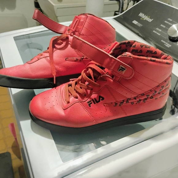 Fila shoes - Picture 3 of 6